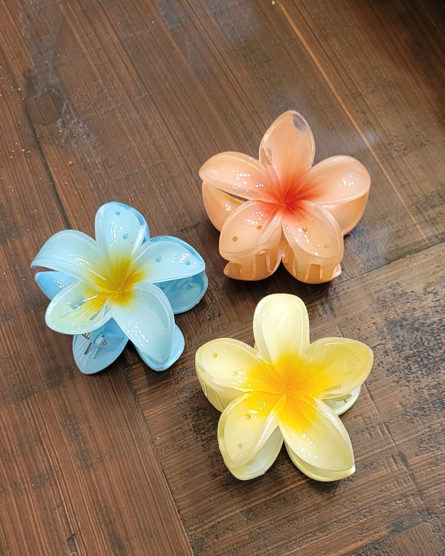 Plumeria Claw Clip